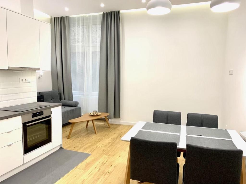 Colton Budapest Paulay Apartments מראה חיצוני תמונה